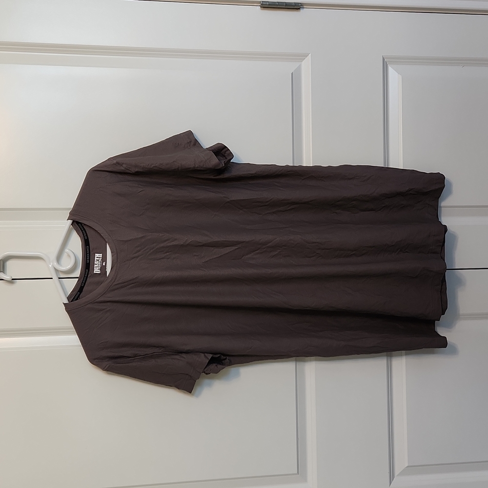 Men's Duluth under shirt size 2 XL dri fit